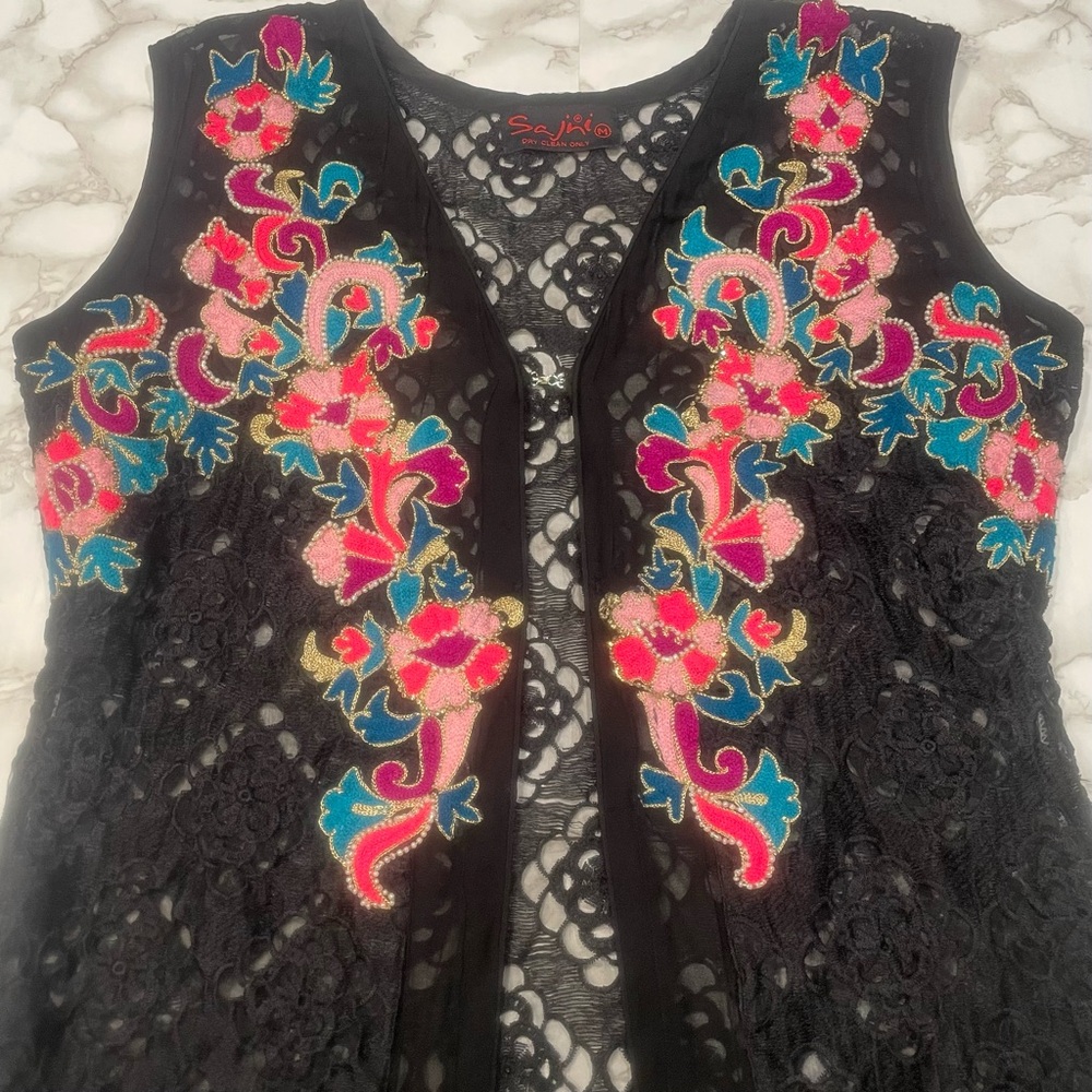 Sajni Floral Lace Lightweight Cardigan